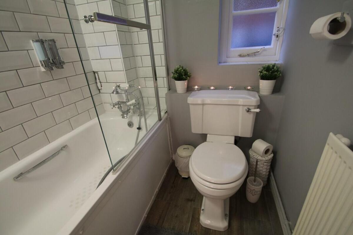 Апартаменты Molesey